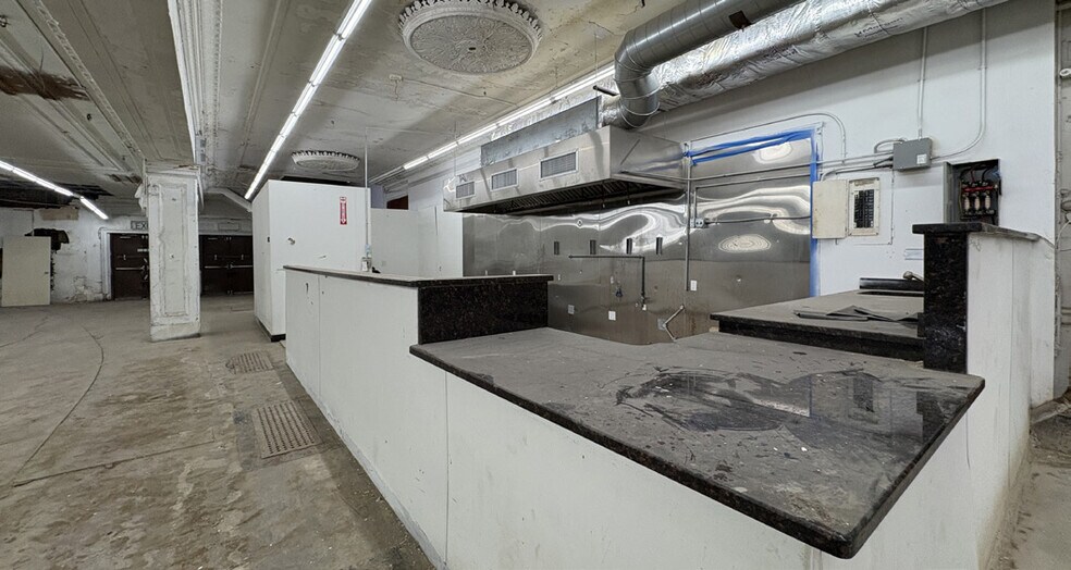 More Photos Of 117-09 Hillside Ave, Richmond Hill Theater Concert Hall For Lease