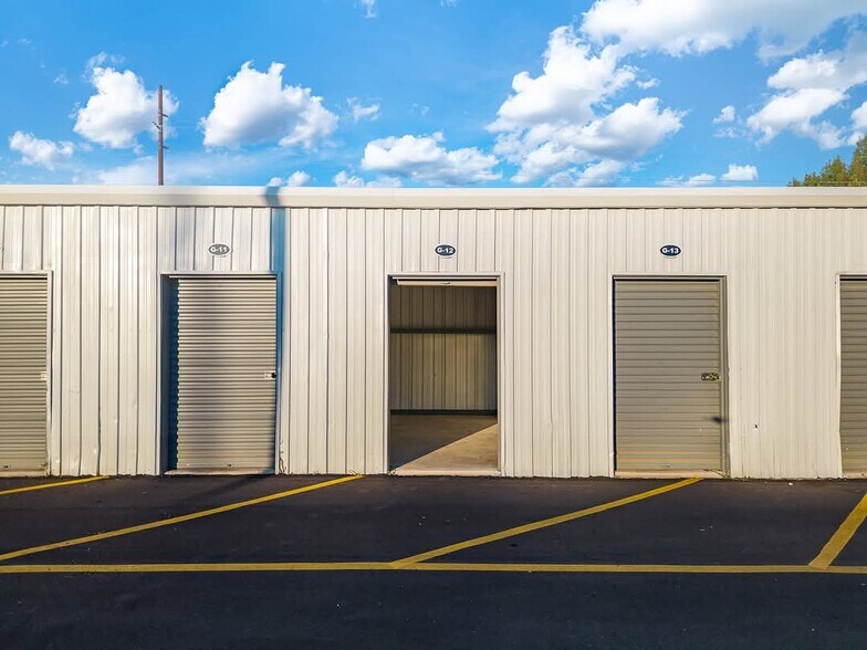 More Photos Of 123-139 Ragland Rd, Jackson Warehouse For Lease