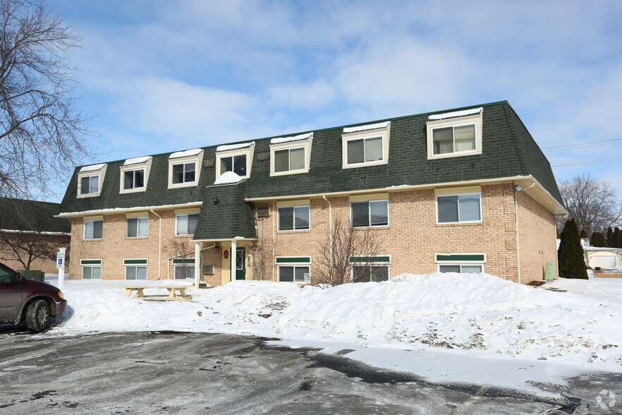 More Photos Of 757 W Shepherd St, Charlotte Apartments For Sale