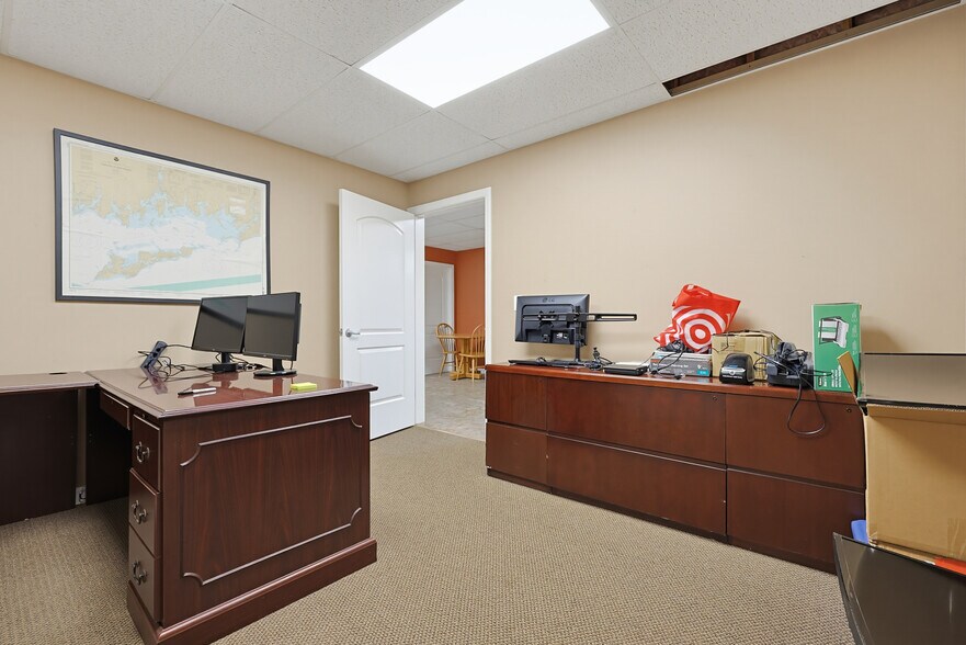 More Photos Of 24-26 Montauk Ave, New London Storefront Retail Residential For Sale