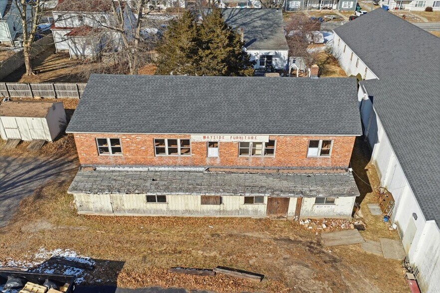 More Photos Of 33 Boston Post Rd, Waterford Freestanding For Sale