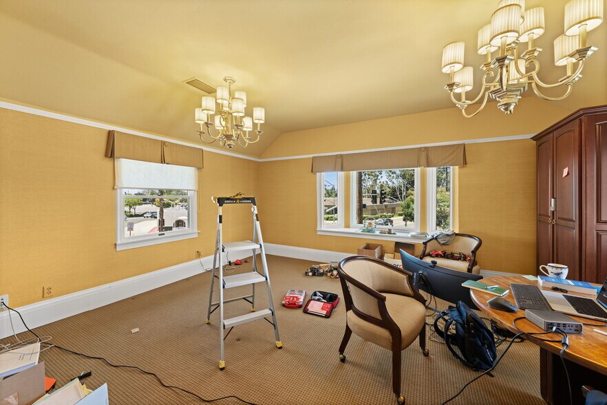 More Photos Of 503 W Palm Dr, Placentia Office Residential For Lease