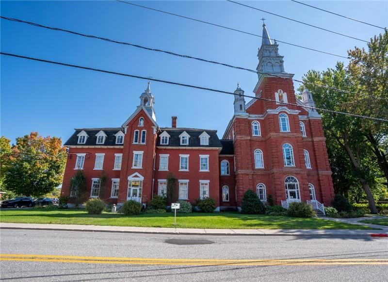 More Photos Of 1395 Rue Notre-Dame, Saint-cesaire Religious Facility For Sale