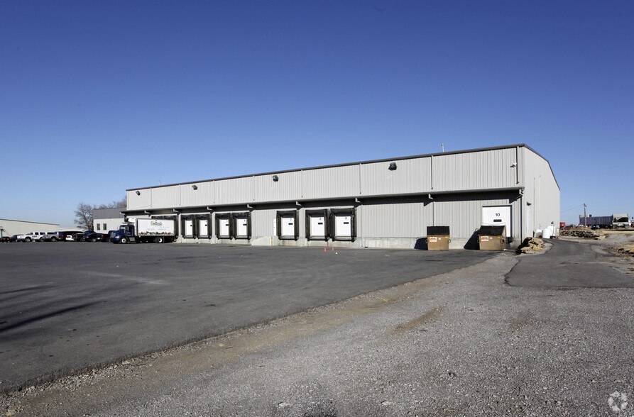 More Photos Of 1691 N 161st East Ave, Tulsa Distribution For Lease