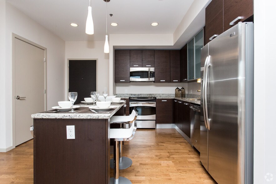 More Photos Of 110 Beverly St, Boston Apartments For Lease