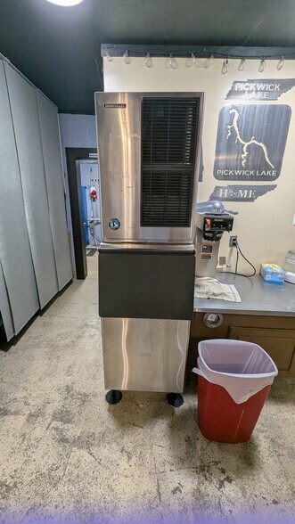 More Photos Of 339 Main St, Waterloo Restaurant For Sale