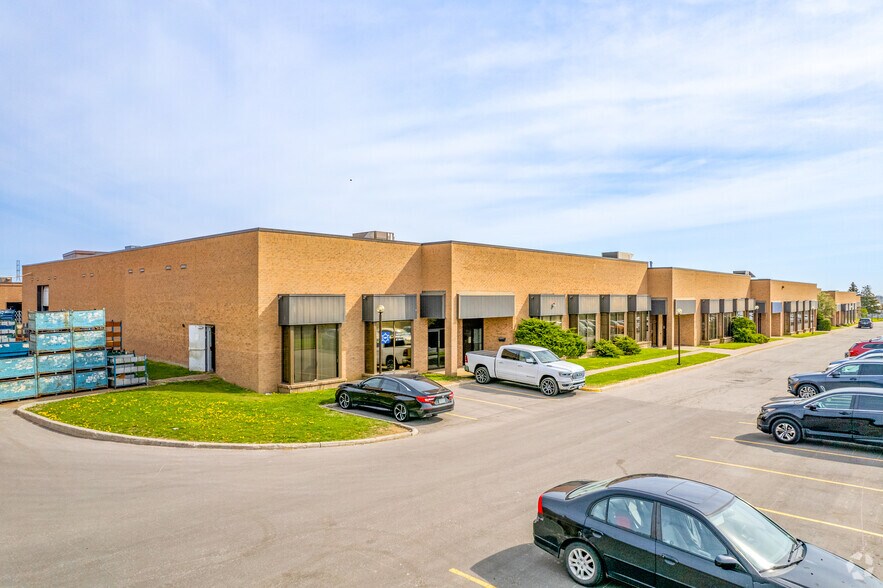 More Photos Of 40 Tiffield Rd, Toronto Warehouse For Lease