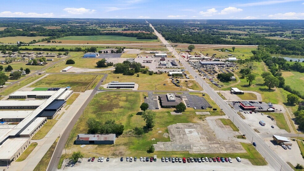 More Photos Of 1406 East St, Iola Land For Sale