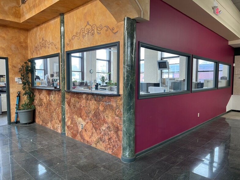 More Photos Of 224 Stockton St, Phillipsburg Showroom For Lease