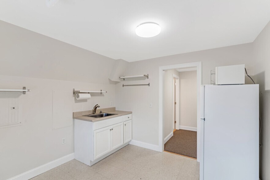 More Photos Of 524 Plymouth Rd, Gwynedd Valley Office Residential For Sale