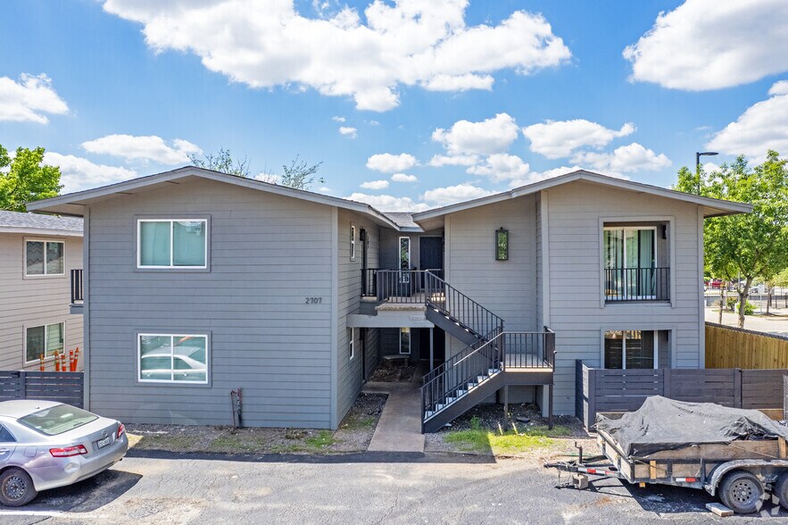 More Photos Of 2703-2707 Windswept Cv, Austin Apartments For Sale
