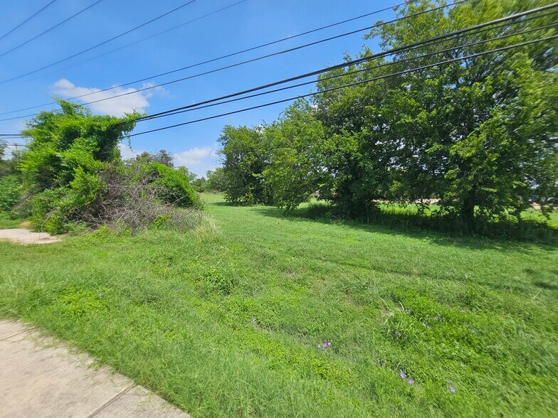 More Photos Of 100 Rex Kerwin Ct, Pflugerville Land For Sale
