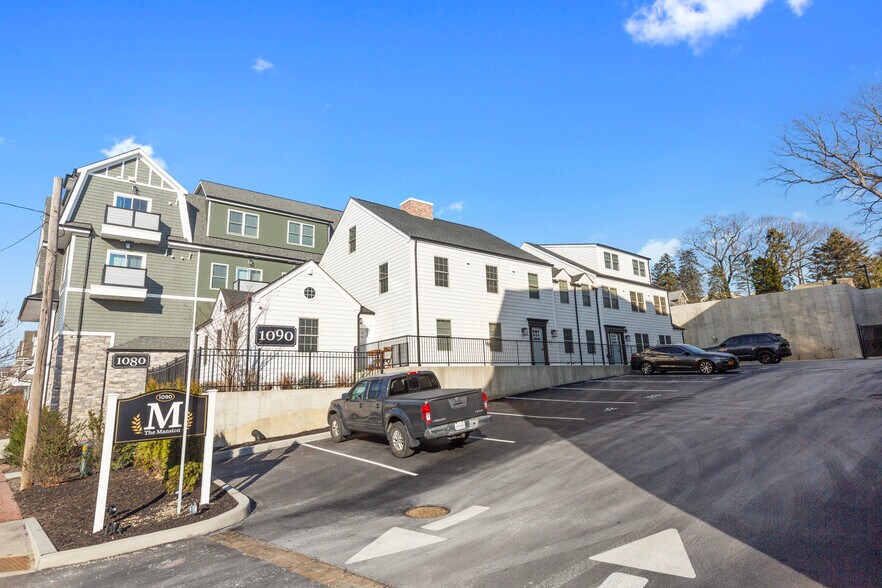 Primary Photo Of 1090 New York Ave, Huntington Station Apartments For Sale