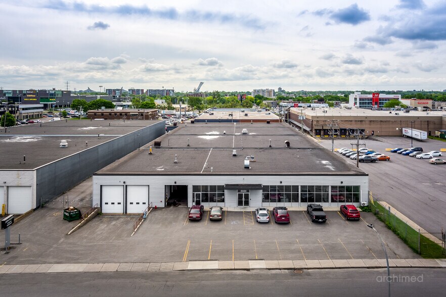 More Photos Of 4444 Rue Jarry E, Montréal Distribution For Sale
