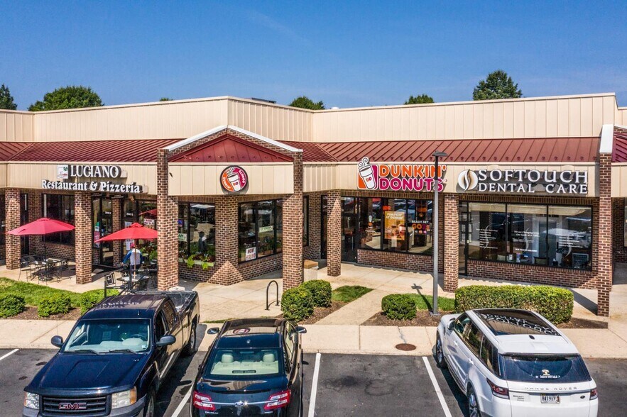 More Photos Of 2946A-Q-2952A-K Chain Bridge Rd, Oakton Unknown For Lease