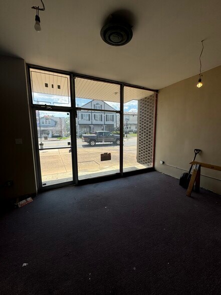 More Photos Of 315 Huntingdon Pike, Rockledge Storefront For Lease