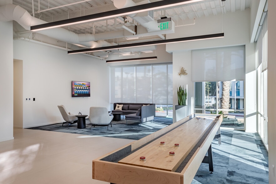 More Photos Of 20 Enterprise, Aliso Viejo Unknown For Lease