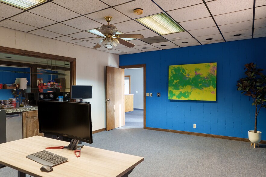More Photos Of 83373-83407 State Highway 111, Indio Auto Dealership For Lease