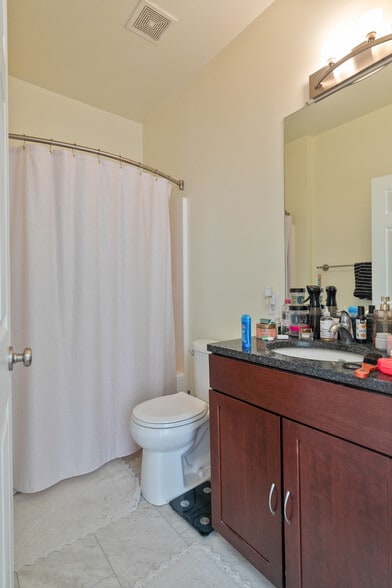 More Photos Of 119-123 E Broad St, Richmond Apartments For Sale