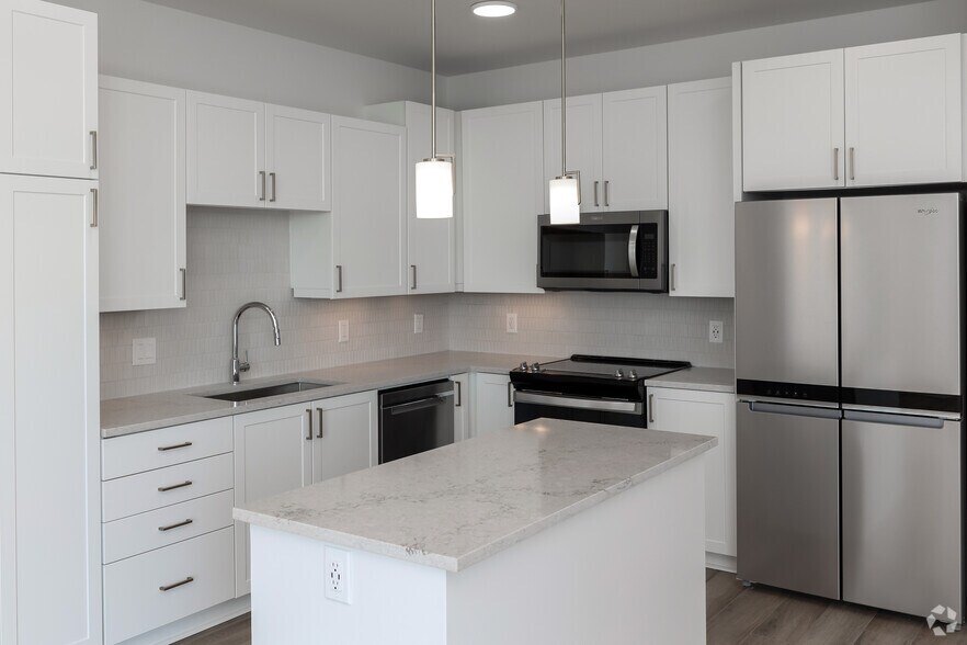 More Photos Of 1400 Hi Line Dr, Dallas Apartments For Lease