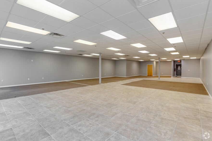 More Photos Of 4801-4839 Limestone Rd, Wilmington Unknown For Sale