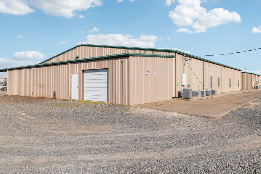 More Photos Of 2753 SH 322 Hwy, Longview Office Residential For Lease