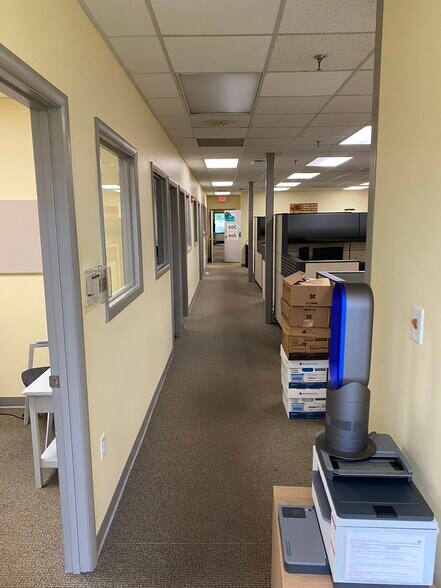 More Photos Of 3156 N Valley Pike, Harrisonburg Office For Lease