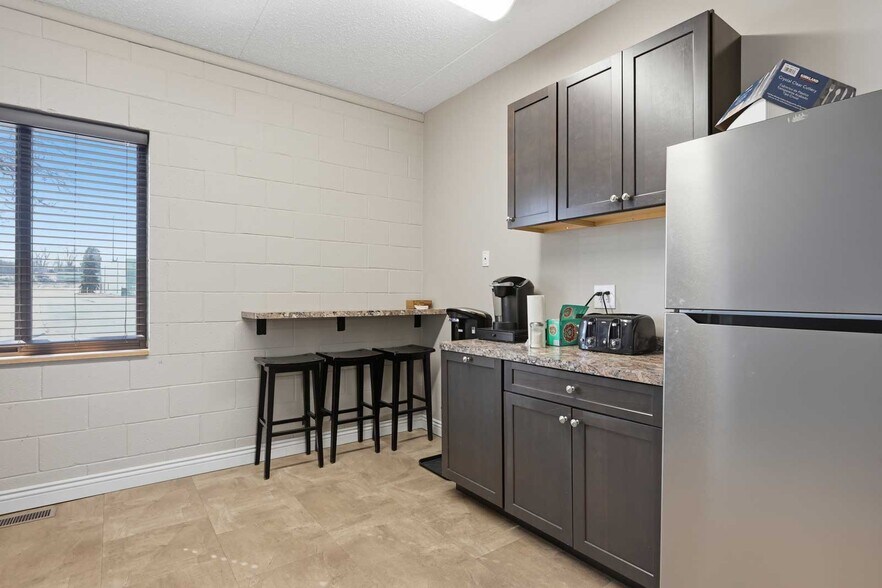 More Photos Of 14800 Martin Dr, Eden Prairie Light Manufacturing For Sale