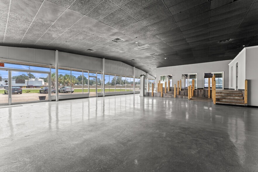 More Photos Of 947 Florida Ave SW, Denham Springs Flex For Sale