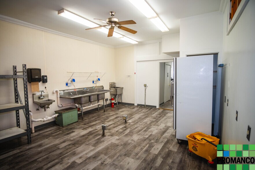 More Photos Of 114 Putnam St, Marietta Restaurant For Lease