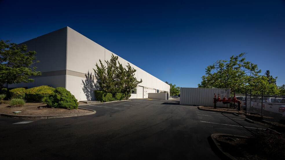 More Photos Of 3601-3645 Westwind Blvd, Santa Rosa Office For Lease