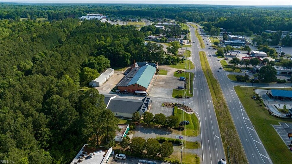 More Photos Of 7002 George Washington Memoria Hwy, Gloucester Office For Sale