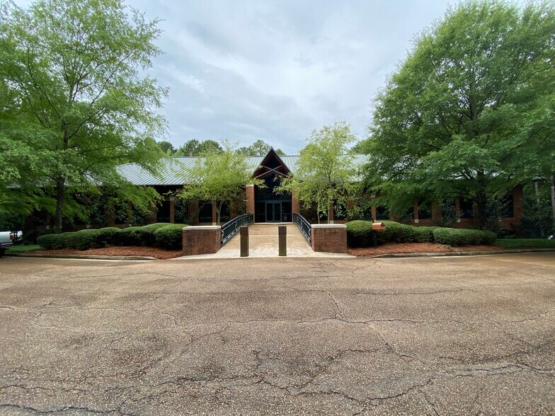 More Photos Of 368 Highland Colony Pkwy, Ridgeland Office For Lease