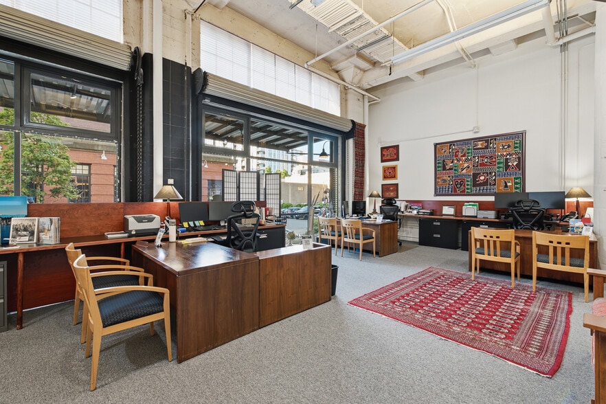 More Photos Of 1314 NW Irving St, Portland Apartments For Sale