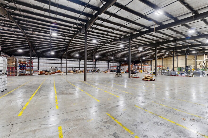 More Photos Of 777 Weaver Blvd, Wapello Industrial For Sale