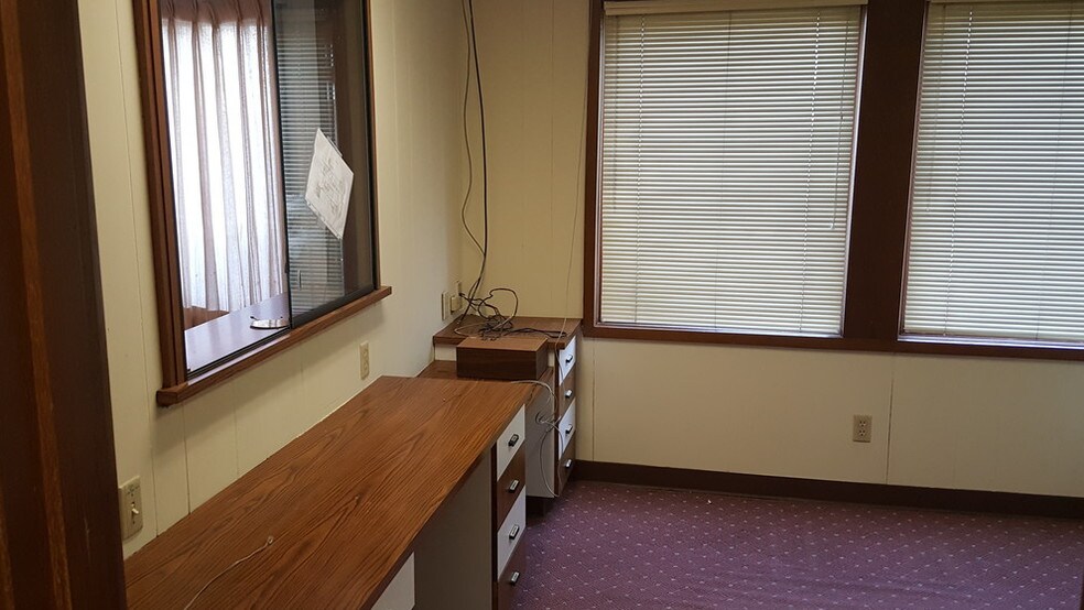 More Photos Of 190 Greenbrook Rd, North Plainfield Medical For Sale