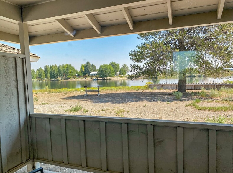 More Photos Of 87275 County Hwy 9-28, Christmas Valley Hotel For Sale