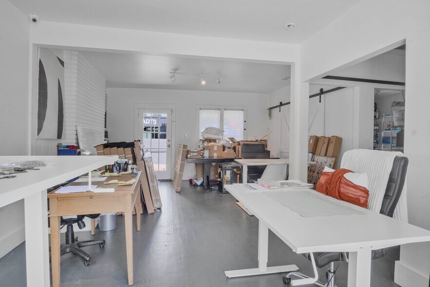 More Photos Of 4760 York Blvd, Los Angeles Office For Sale