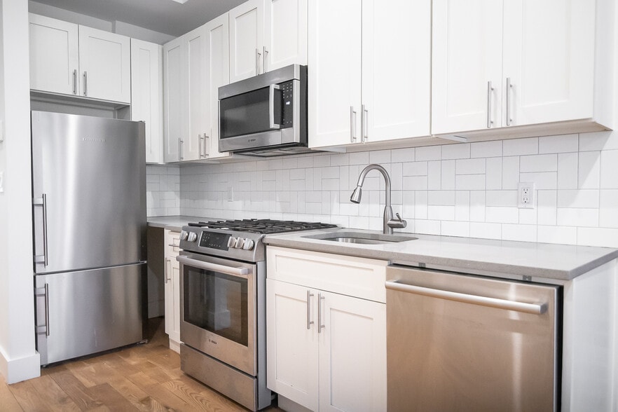More Photos Of 51 Driggs Ave, Brooklyn Apartments For Sale