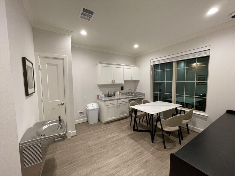 More Photos Of 8951 Collin McKinney Pky, McKinney Medical For Lease