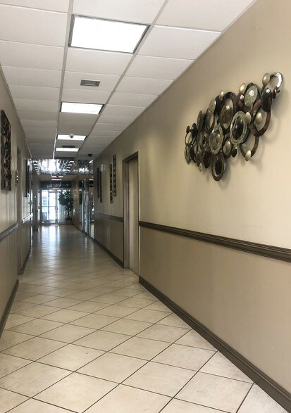 More Photos Of 160 NW 176th St, Miami Gardens Office For Lease