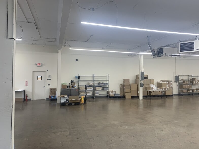 More Photos Of 237 Washington Ave, Hackensack Warehouse For Sale