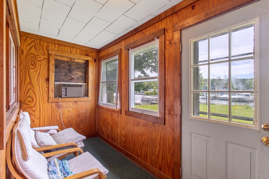 More Photos Of 356 King St, Fair Haven Marina For Sale