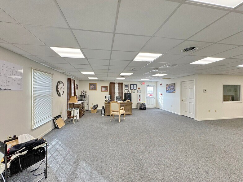 More Photos Of 18119 N Sussex Hwy, Bridgeville Office For Sale