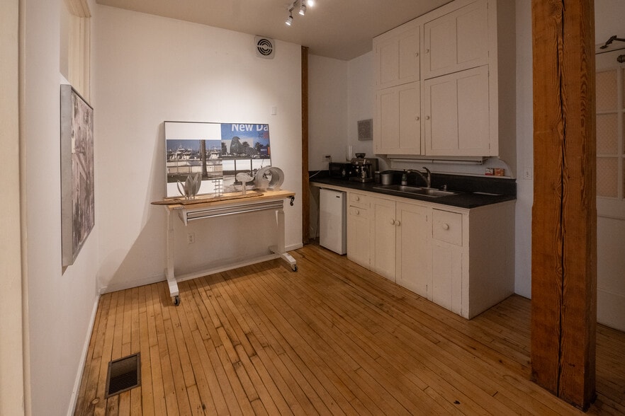 More Photos Of 230-234 Ferry St, Easton Loft Creative Space For Sale