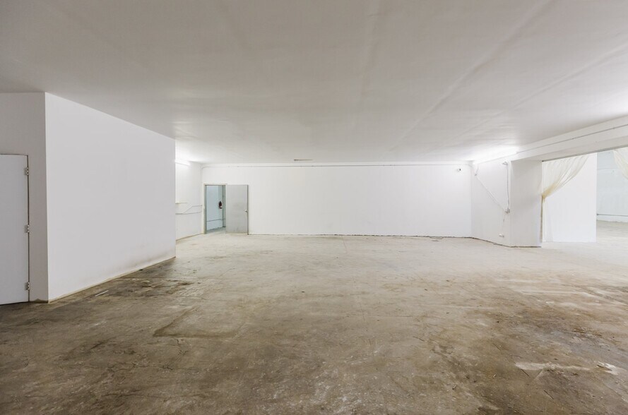 More Photos Of 965-973 E 31st St, Los Angeles Warehouse For Sale