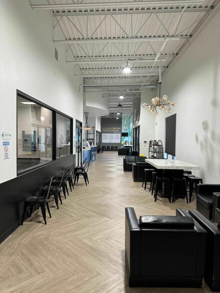 More Photos Of 2217 NW 178th St, Edmond General Retail For Sale