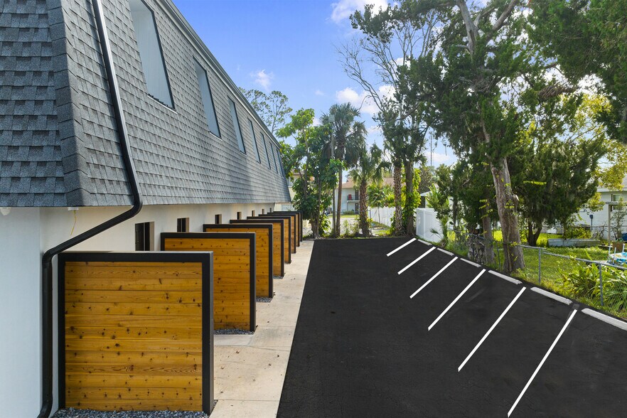 More Photos Of 337 Rutledge Ave, South Daytona Multifamily For Sale