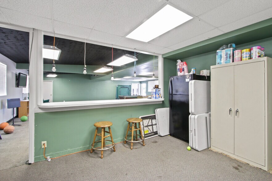 More Photos Of 6575 Crescent Ave, Buena Park Schools For Lease