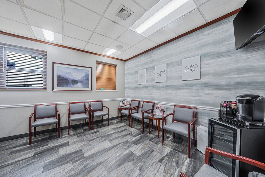 More Photos Of 203 Rockaway Ave, Valley Stream Office For Sale